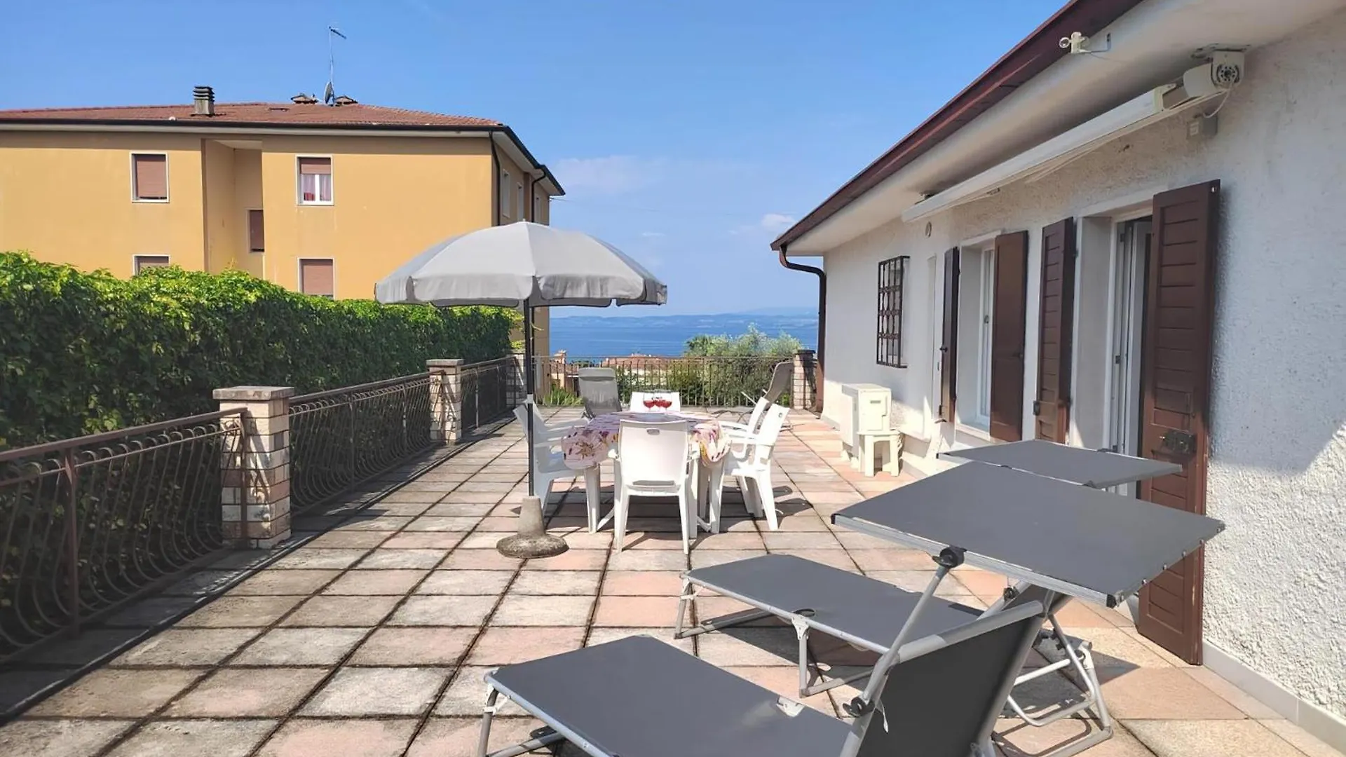 別荘 Ferienhaus Villetta Arcobaleno Mit Seeblick バルドリーノ