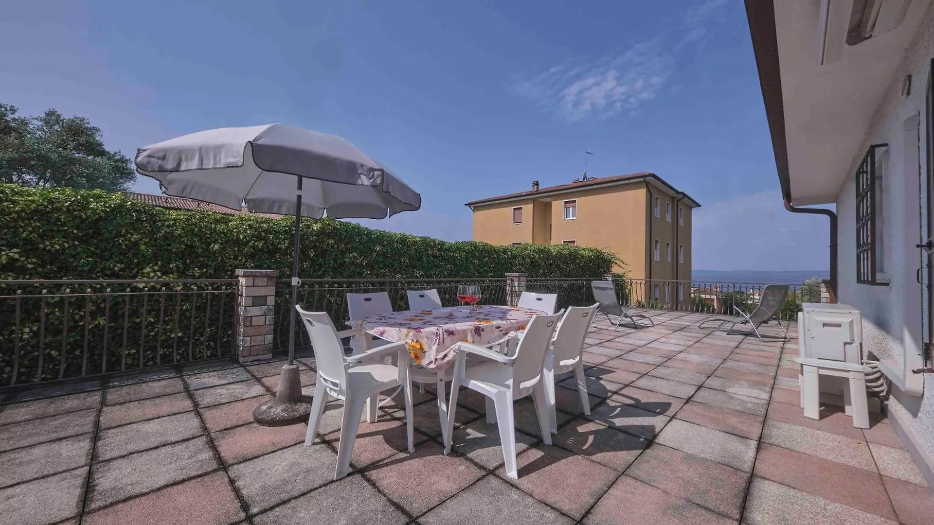 Ferienhaus Villetta Arcobaleno Mit Seeblick バルドリーノ