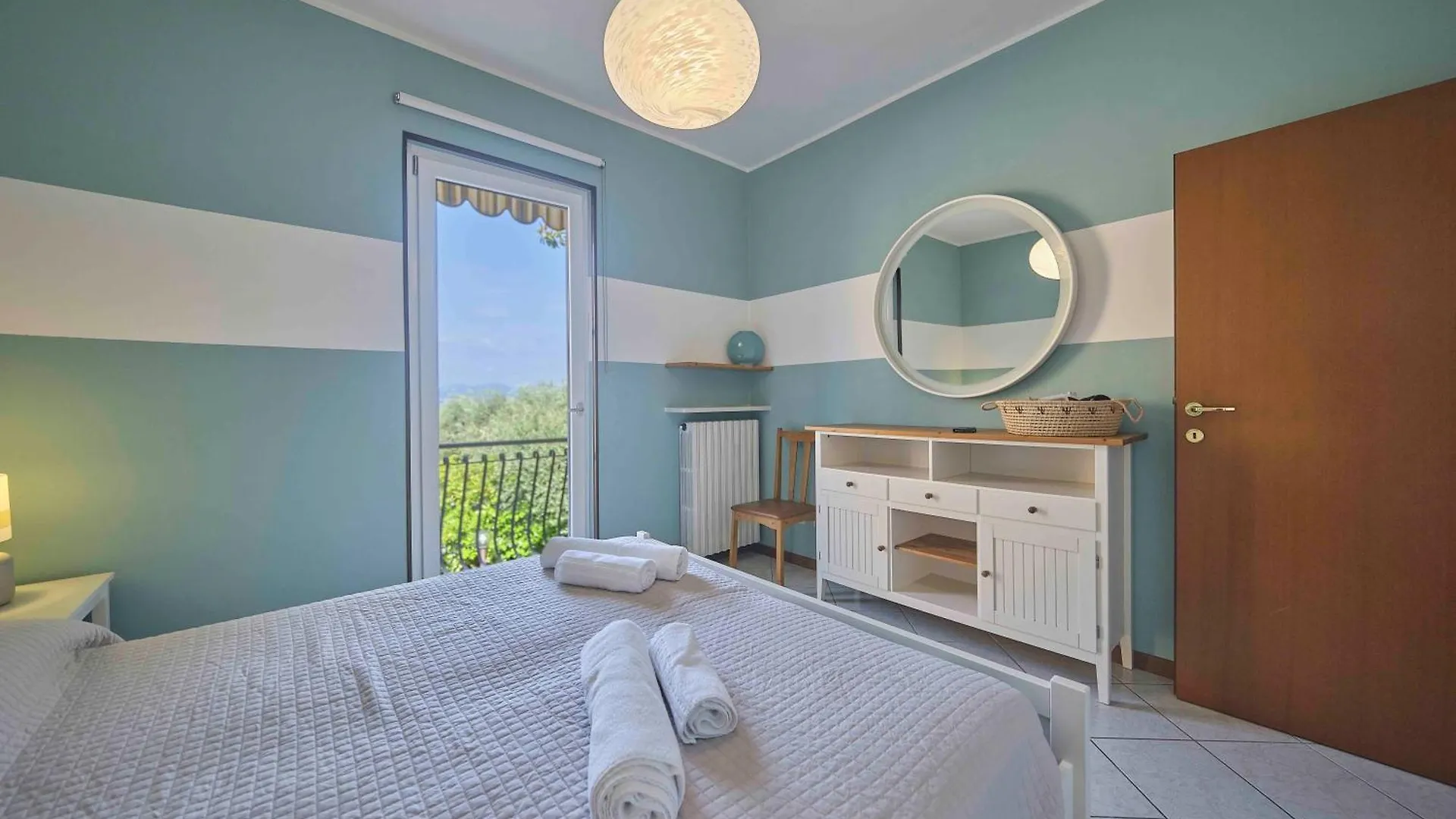 Ferienhaus Villetta Arcobaleno Mit Seeblick バルドリーノ 別荘