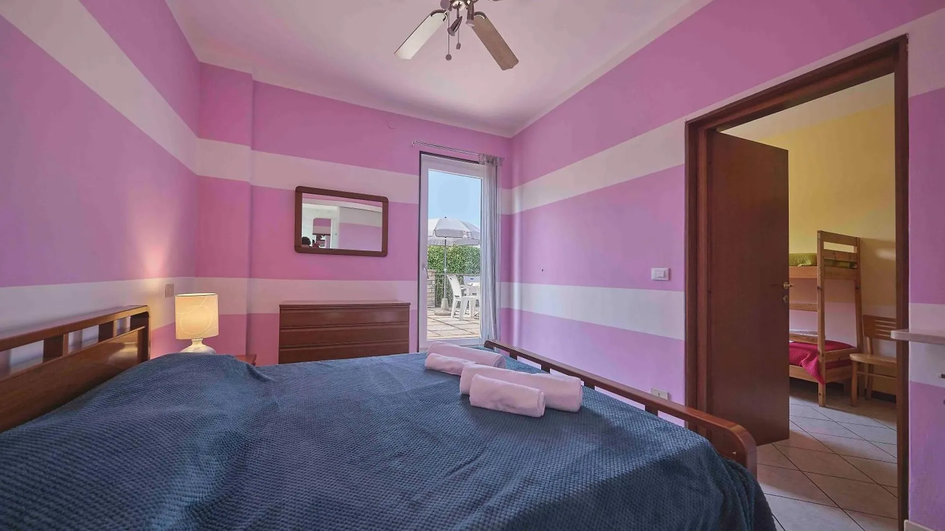 Ferienhaus Villetta Arcobaleno Mit Seeblick バルドリーノ 0*,  イタリア