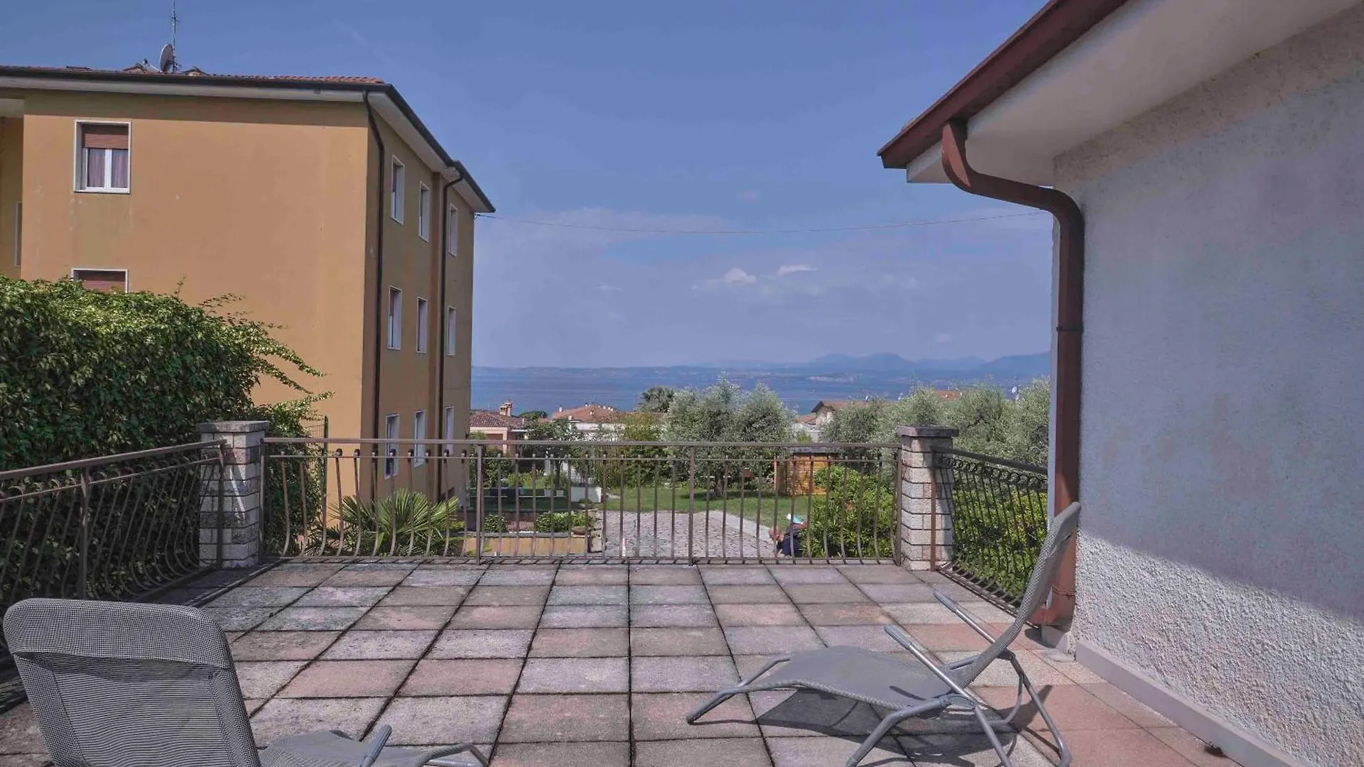 Ferienhaus Villetta Arcobaleno Mit Seeblick バルドリーノ